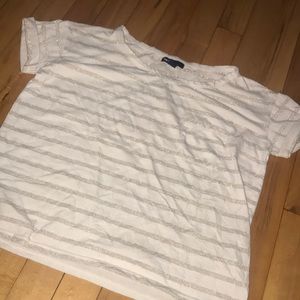 Pocketed t-shirt with silver stripes
